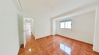 Piso en venta en El Castell en Burjassot