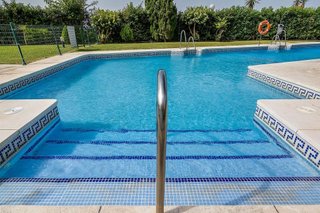 Piso en venta en Elviria en Marbella