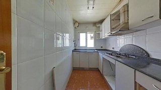 Piso en venta en Can Serra en Hospitalet de Llobregat, L´