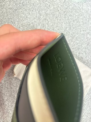 Tarjetero Loewe Piel Verde y Beige