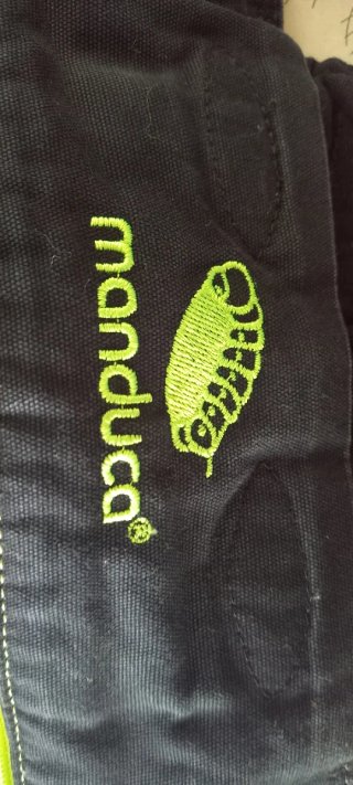 Portabebes Manduca Black Line+ hamaca babybjorn