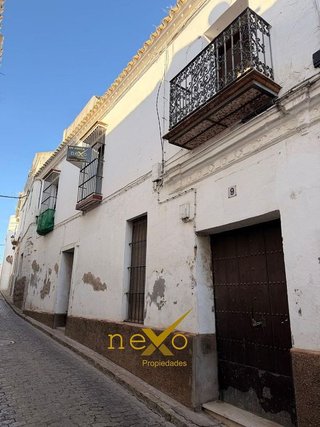 Chalet en venta en Carmona