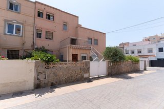 Casa adosada en venta en Ciudad Jardín - Tagarete - El Zapillo en Almería