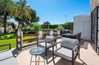 Piso en venta en Nueva Andalucía centro en Marbella