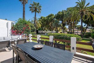Piso en venta en Nueva Andalucía centro en Marbella