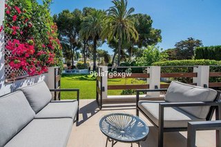 Piso en venta en Nueva Andalucía centro en Marbella