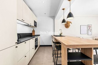 Piso en venta en Nueva Andalucía centro en Marbella