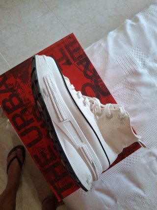 Zapatilla botín blanco con cristales T.36