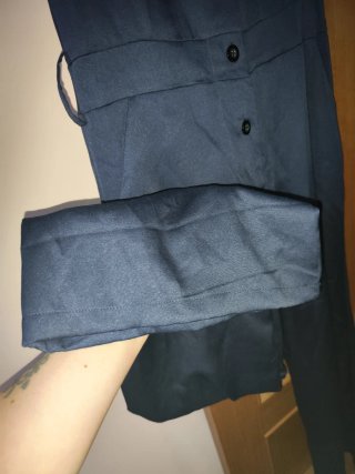 Mono azul marino