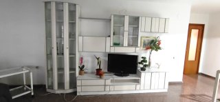 REGALO MESA CUADRADA. Mueble de comedor.Negociable