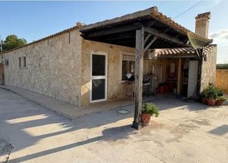 Chalet en venta en Crevillent