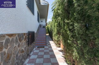 Chalet en venta en Gójar