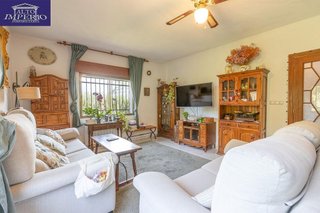 Chalet en venta en Gójar