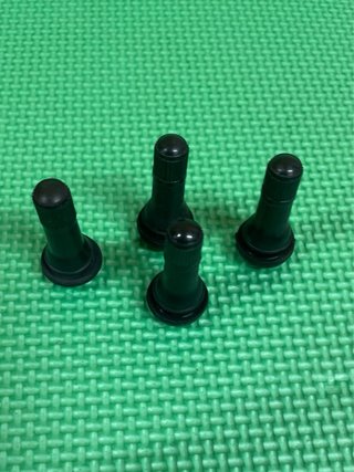 Válvulas goma para Turismo TR413 (4 unidades)