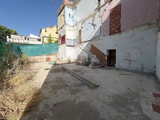 Casa adosada en venta en Villacarrillo