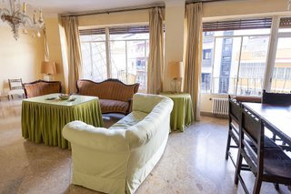 Piso en venta en Los Remedios en Sevilla
