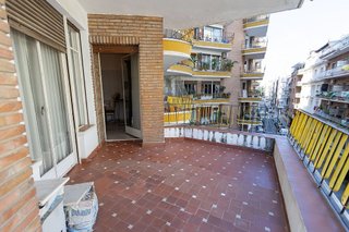 Piso en venta en Los Remedios en Sevilla