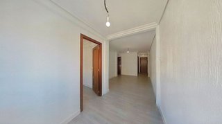 Piso en venta en Juan XXIII en Sevilla