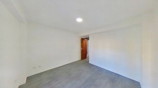 Piso en venta en Pueblo Nuevo en Madrid