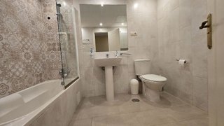 Piso en venta en Puerto Banús en Marbella