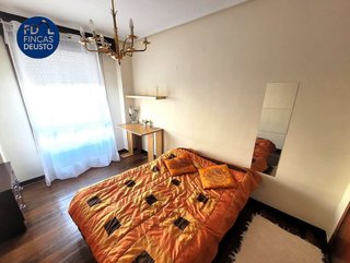Piso en venta en San Pedro de Deusto-La Ribera en Bilbao