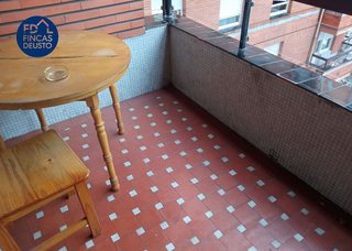 Piso en venta en San Pedro de Deusto-La Ribera en Bilbao