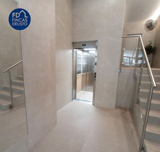 Piso en venta en San Pedro de Deusto-La Ribera en Bilbao