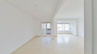 Piso en venta en Carolinas Bajas en Alicante