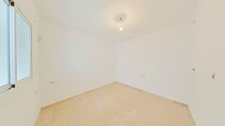 Piso en venta en Carolinas Bajas en Alicante