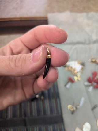 Colgante Cuerno Oro 18k (unidad)