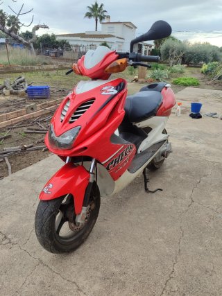 Yamaha Aerox 50 Réplica Carlos Checa 3