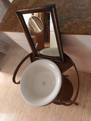 Lavabo antiguo Thonet madera y cerámica con espejo