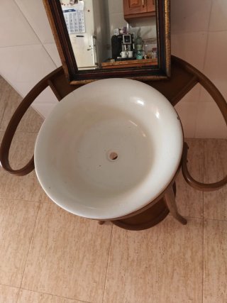Lavabo antiguo Thonet madera y cerámica con espejo