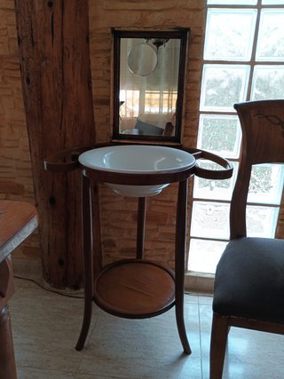 Lavabo antiguo Thonet madera y cerámica con espejo