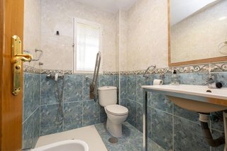 Piso en venta en Camino de Ronda - Rosaleda en Granada