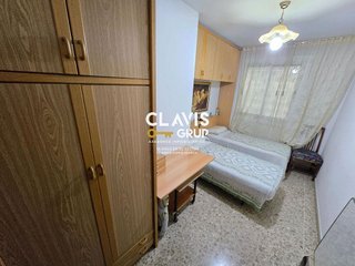 Piso en venta en La Prosperitat en Barcelona
