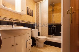 Piso en venta en Les Planes en Hospitalet de Llobregat, L´