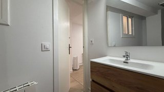 Piso en venta en El Camp de l'Arpa del Clot en Barcelona