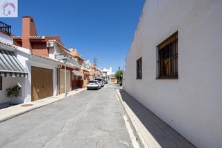 Casa adosada en venta en Cervantes en Granada
