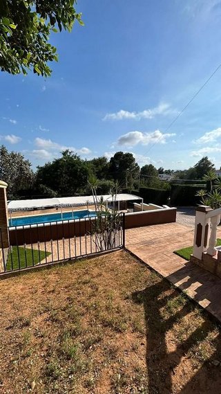 Chalet en venta en Alginet