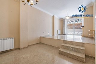 Casa adosada en venta en Huétor Vega