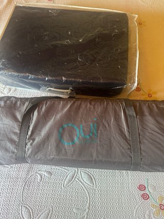 Cuna de viaje Oui by Olmitos, con colchon.