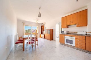 Piso en venta en Los Pacos en Fuengirola