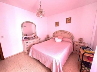 Piso en venta en La Granja-La Colina-Los Pastores en Algeciras