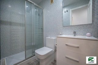 Piso en venta en Poniente-Norte - Miralbaida - Parque Azahara en Córdoba