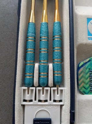Dardos Unicorn England Estuche Azul