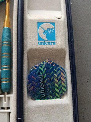 Dardos Unicorn England Estuche Azul