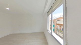 Piso en venta en Lucero en Madrid