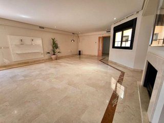 Ático en venta en Puerto Banús en Marbella