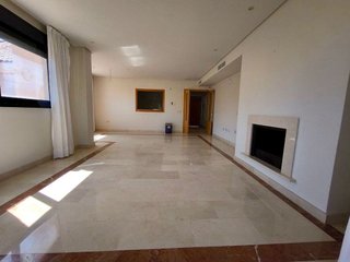Ático en venta en Puerto Banús en Marbella